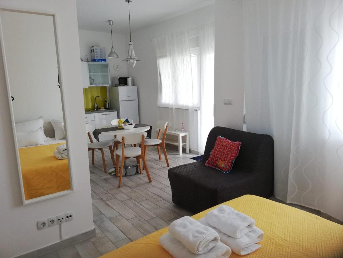 Apartment Villa Franci Pag Town Eksteriør bilde