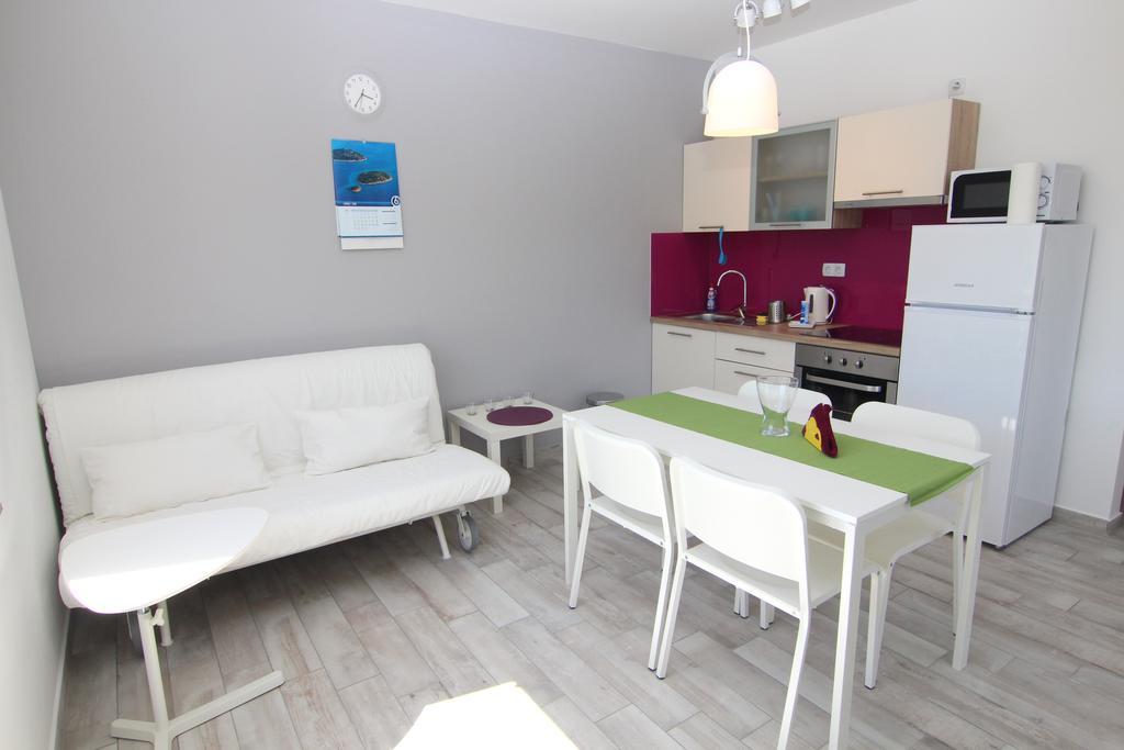 Apartment Villa Franci Pag Town Eksteriør bilde