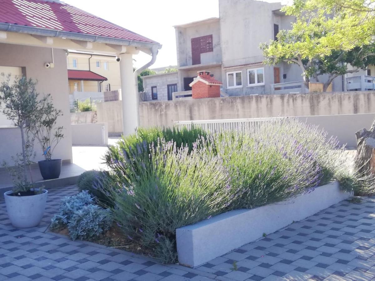 Apartment Villa Franci Pag Town Eksteriør bilde